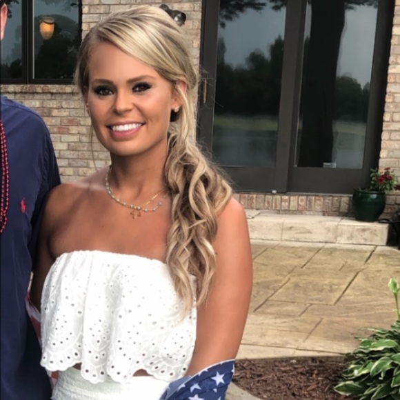 Meet your Posher, Ashley - Picture 2 of 7